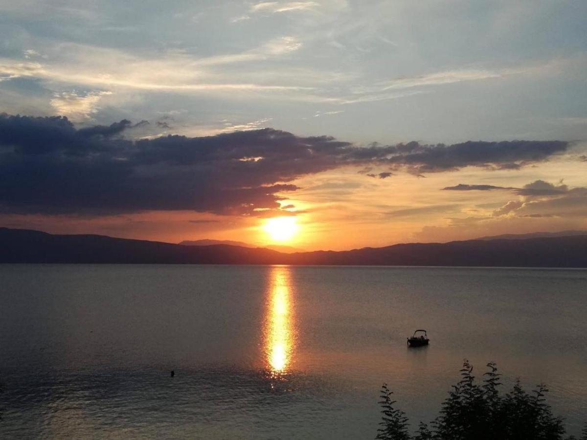 Villa Lakeview Paradise Peštani Exterior foto